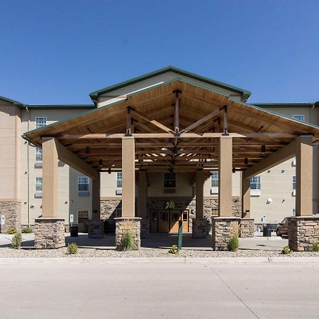 Mainstay Suites Williston Bagian luar foto