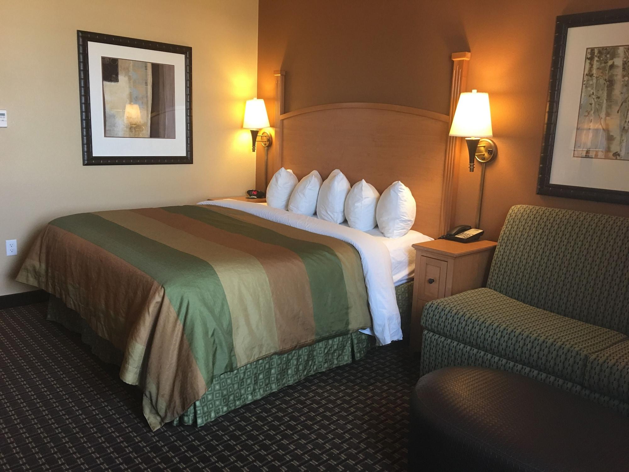 Mainstay Suites Williston Bagian luar foto