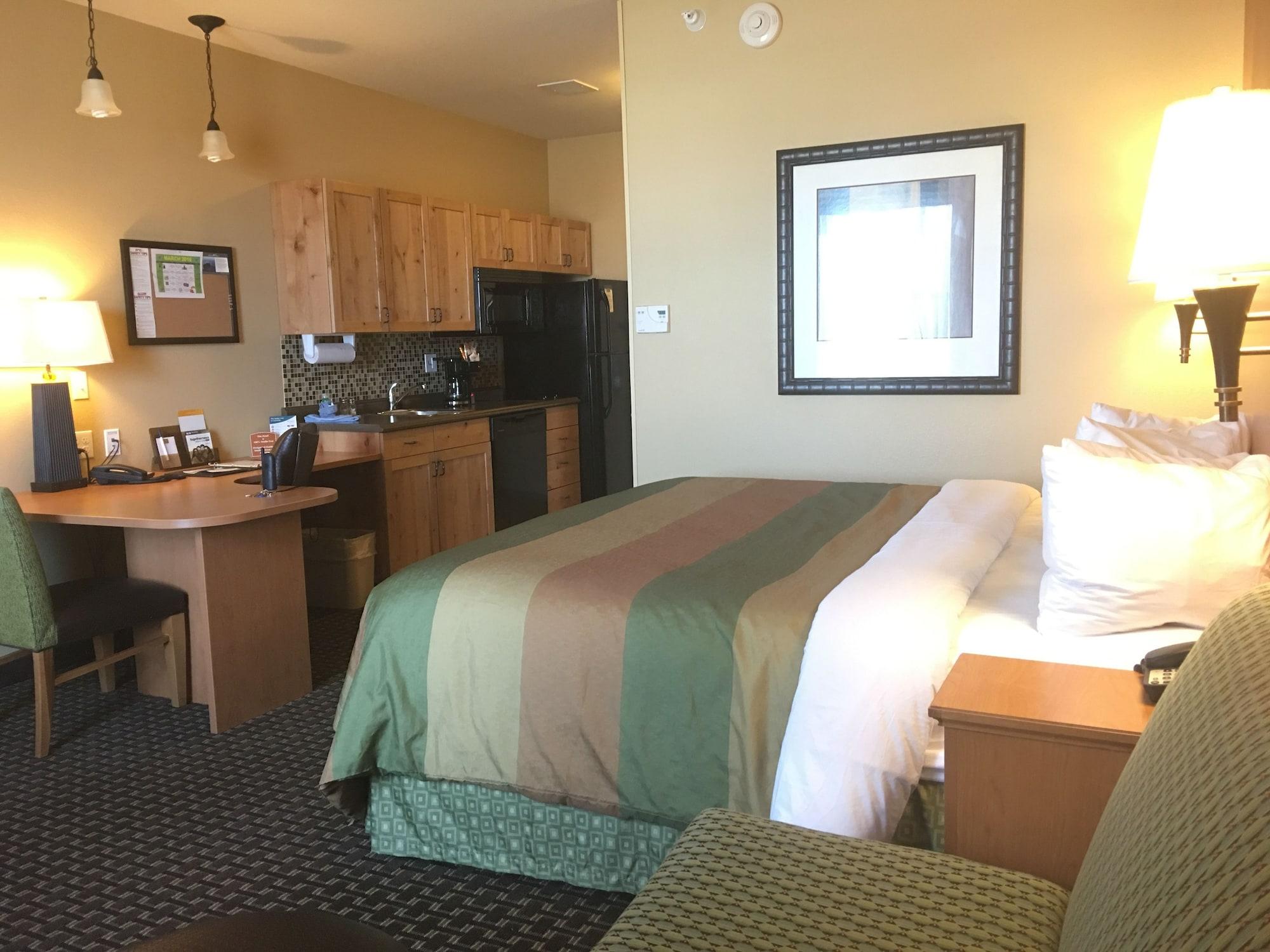 Mainstay Suites Williston Bagian luar foto