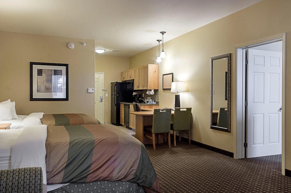 Mainstay Suites Williston Bagian luar foto