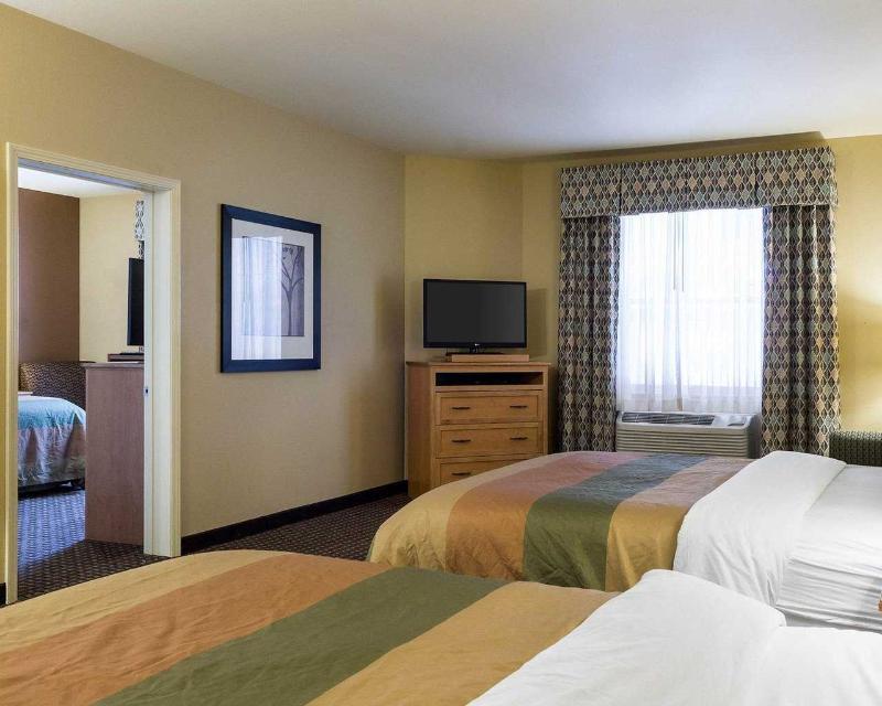 Mainstay Suites Williston Bagian luar foto